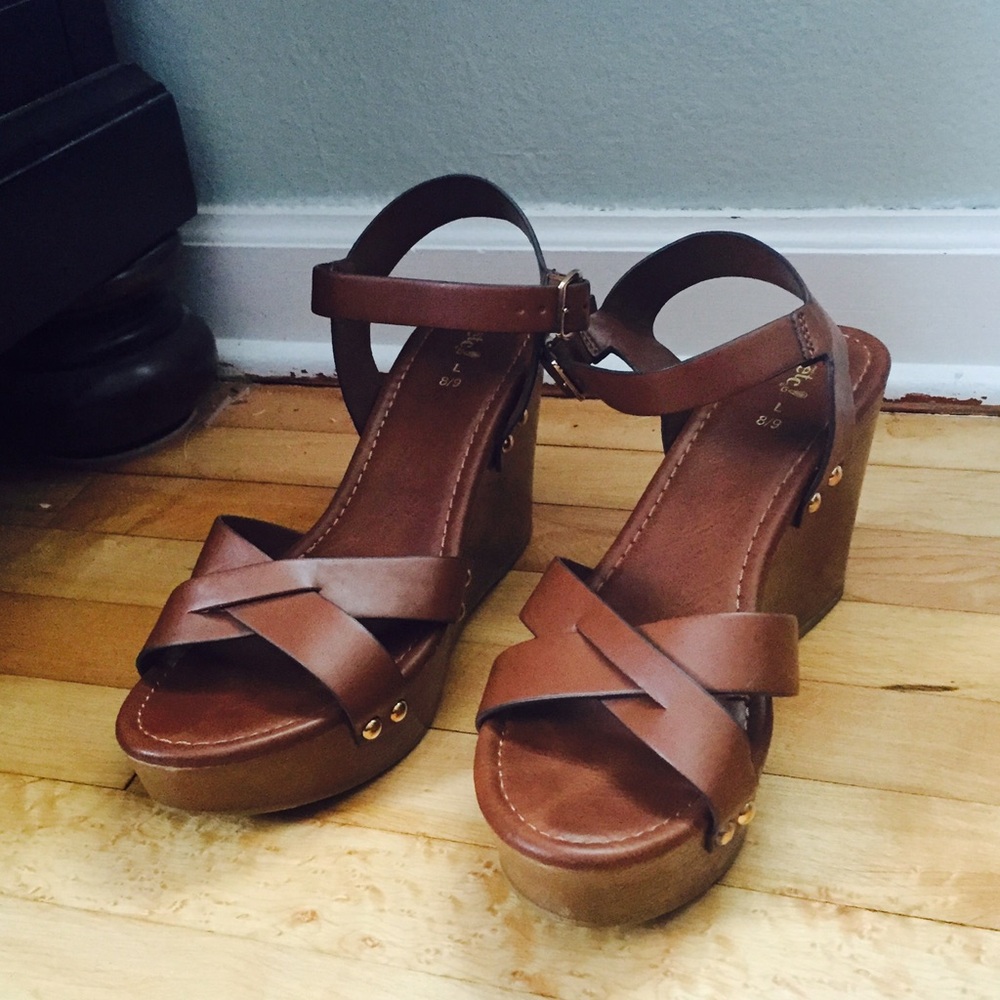 Rue21 Brown Wedge Sandals